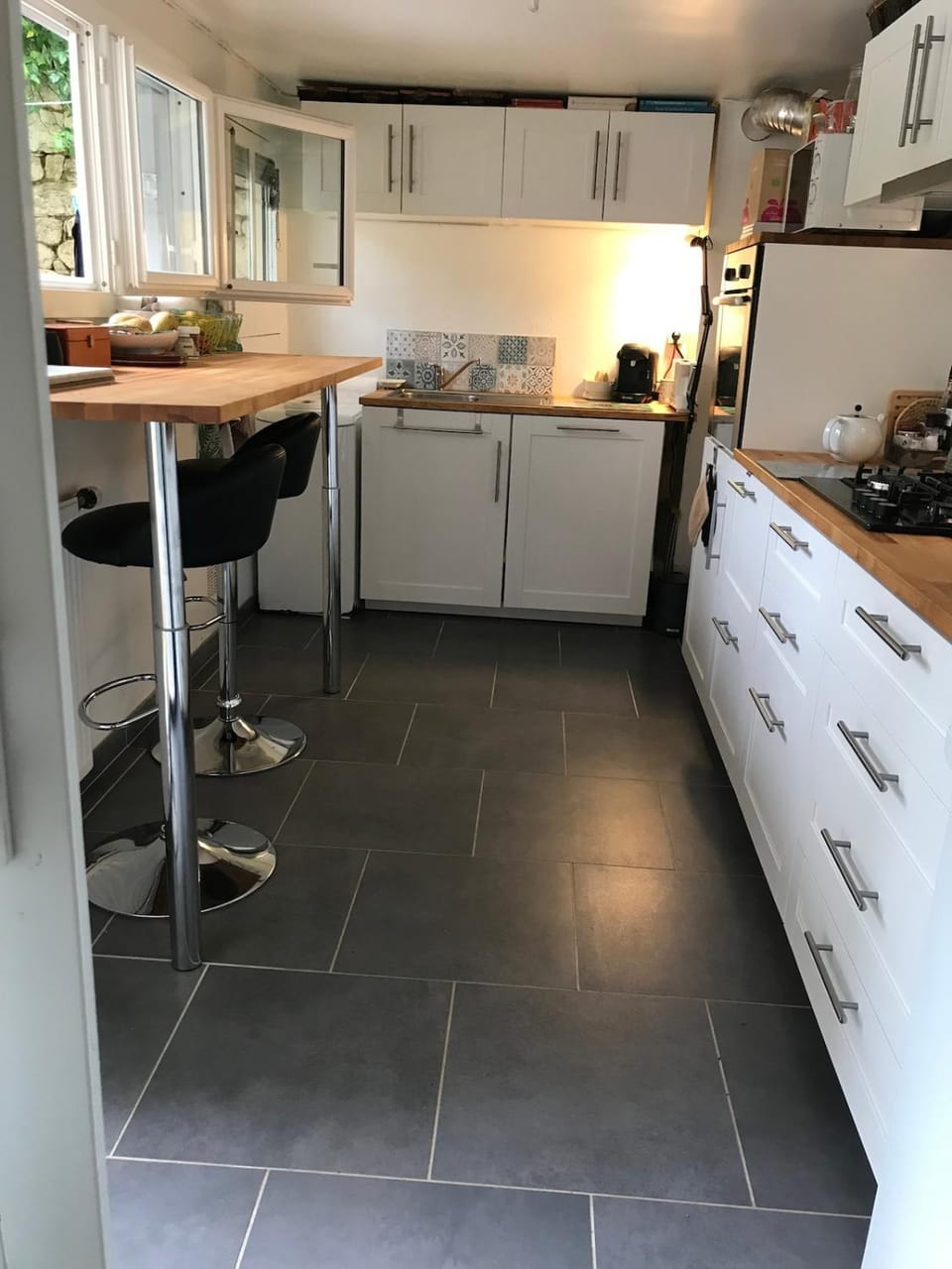 Kitchen or kitchenette, Dining area, dishwasher, oven, stove