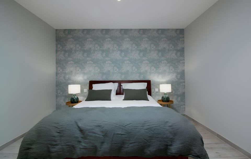 Living room, Bedroom