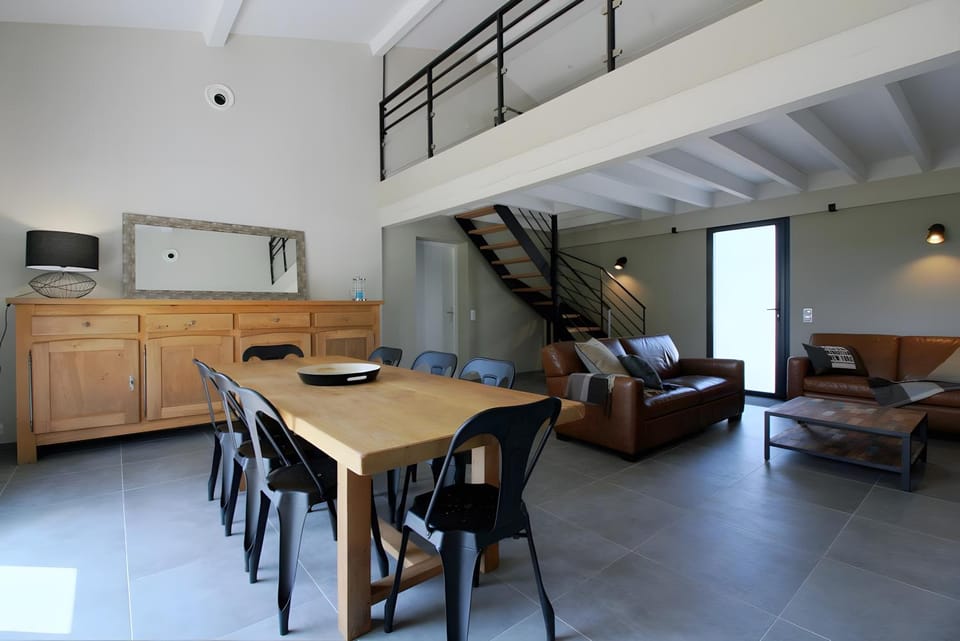 Property building, Living room