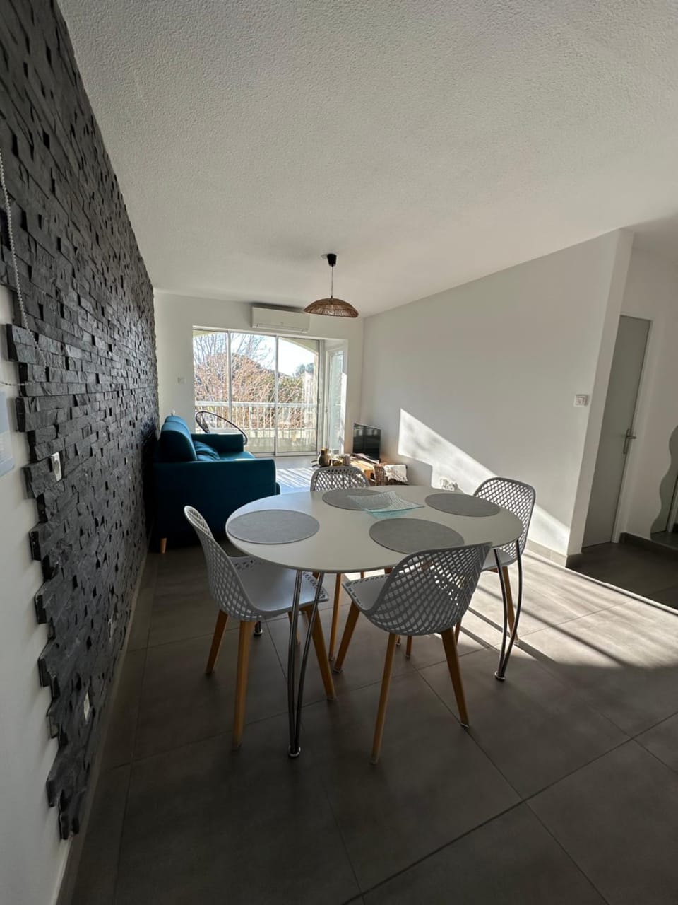 Appartement bord de mer au calme Apartment in French Riviera