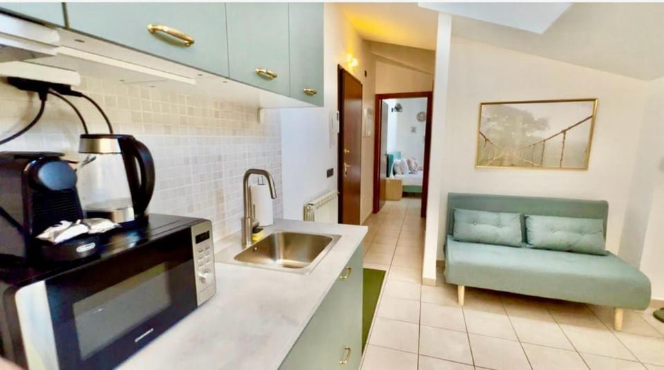 Kitchen or kitchenette, Living room