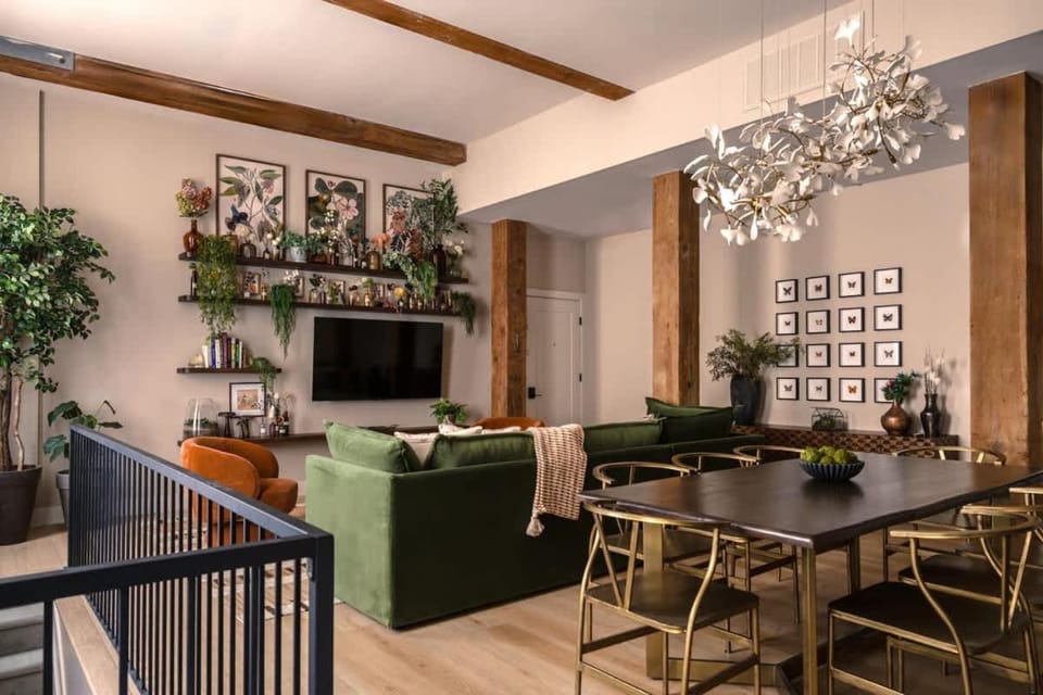Stunning Artisan Loft Chic & Modern - The Botanist House in Philadelphia
