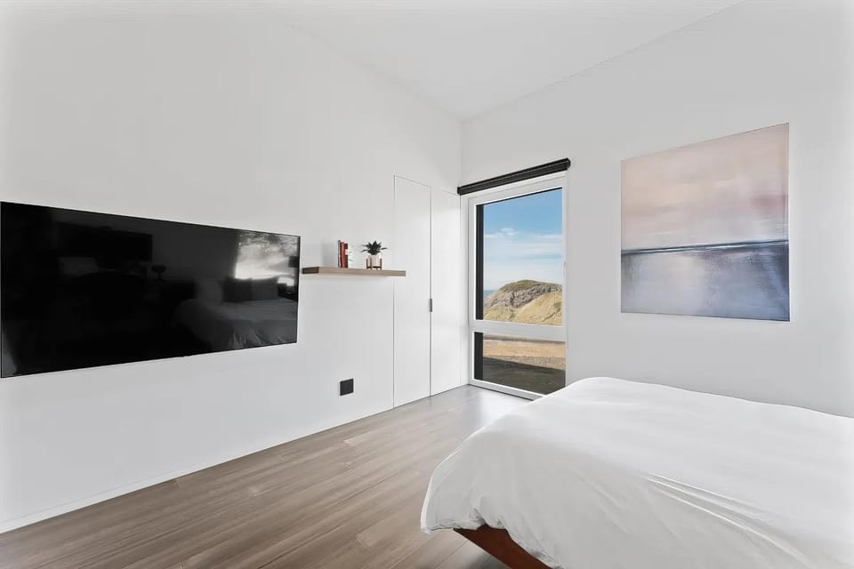Bandon Beach - Ocean View, Hot Tub & Beach Access House in Oregon
