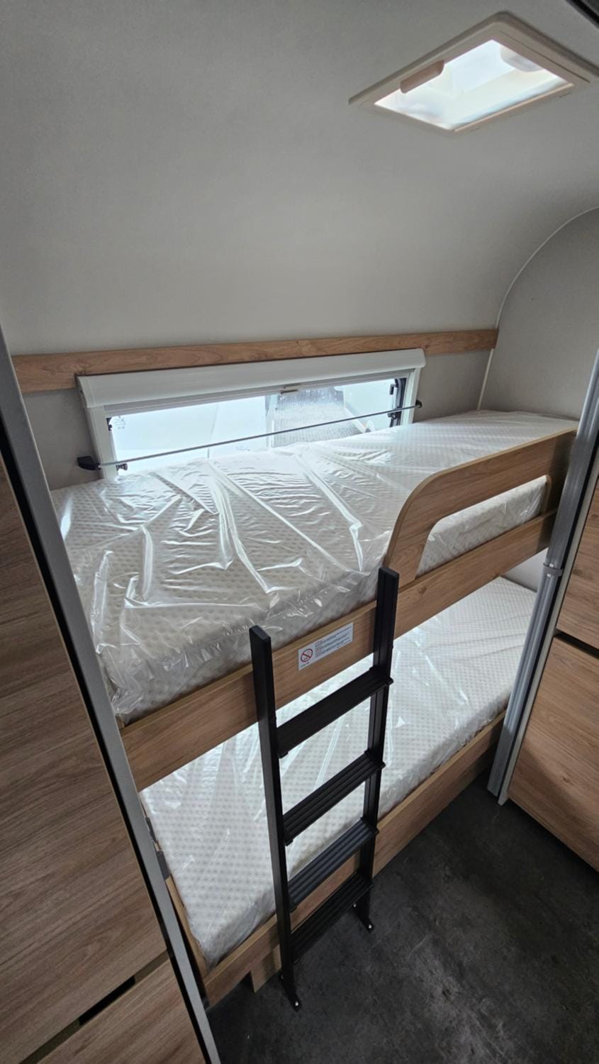 bunk bed