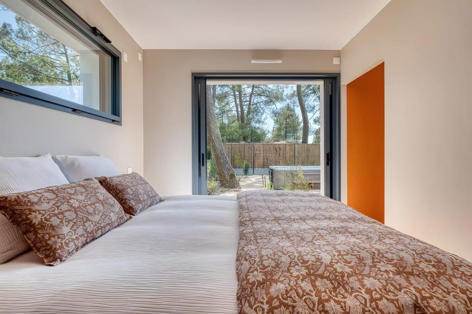 Living room, Bedroom