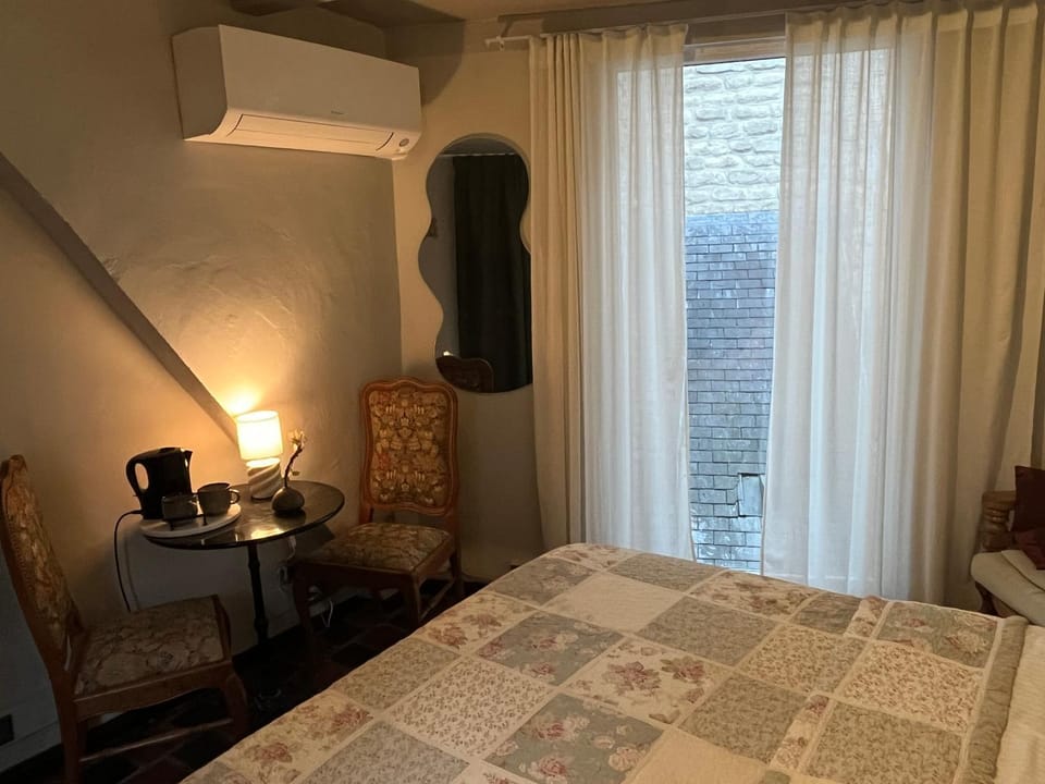 Het Kathedraalhuis Goudblomme Inn in Wallonia, Belgium