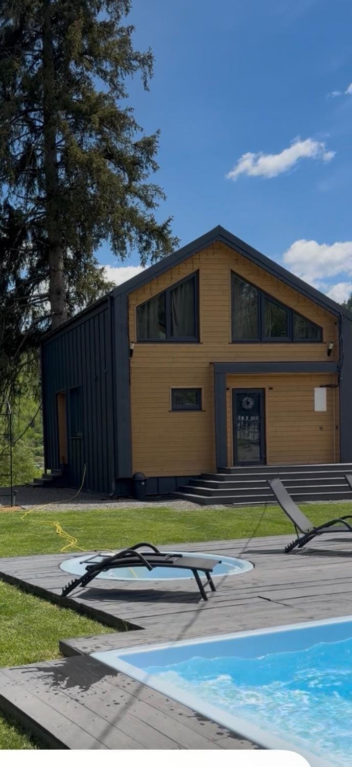 Luxury Home Nature lodge in Lviv Oblast