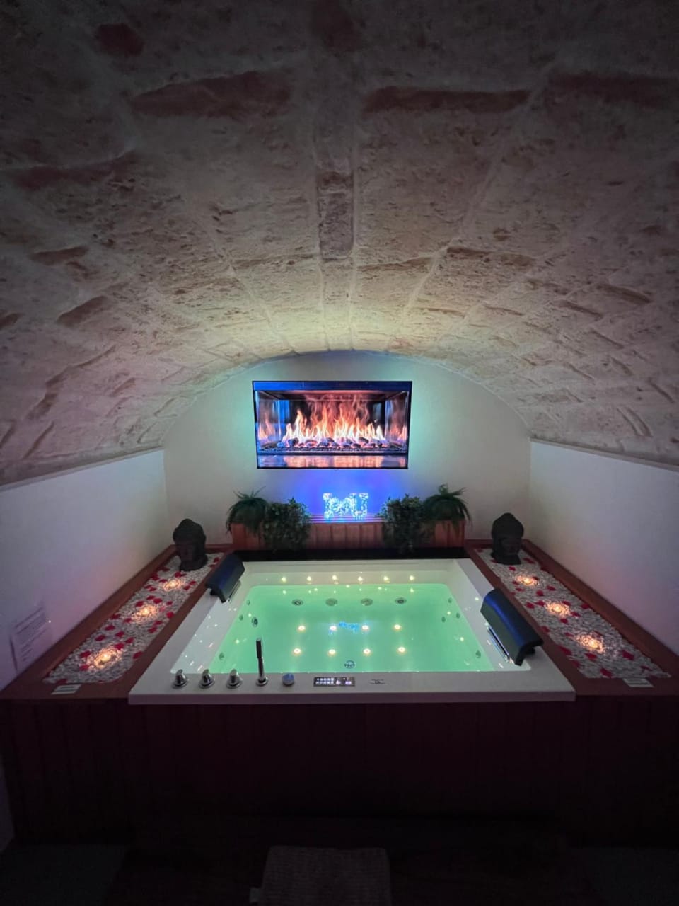 Hot Tub, Hot Tub