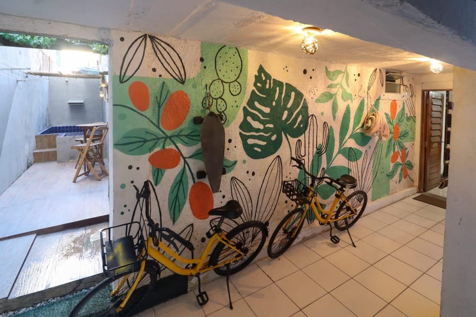 Cycling, Cycling, Swimming pool