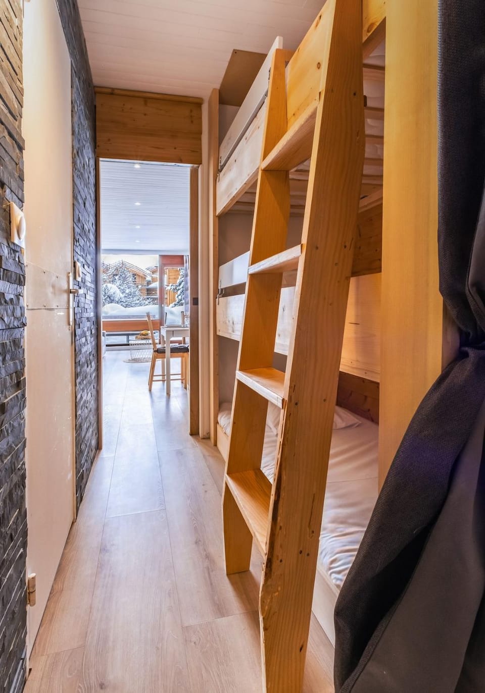 Au Coeur Des Pistes, 5 Personnes, Wifi Apartment in Les Deux Alpes