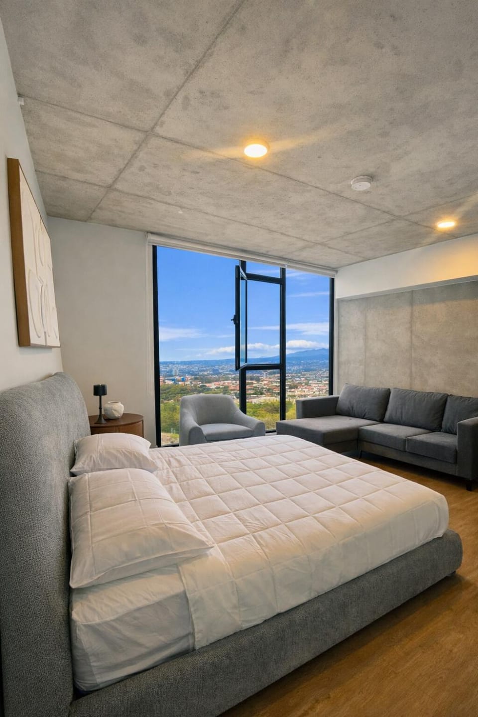 Babylon, 15th Floor, Nunciatura Apartment in San Jose