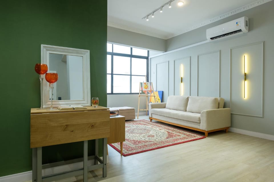 Communal lounge/ TV room