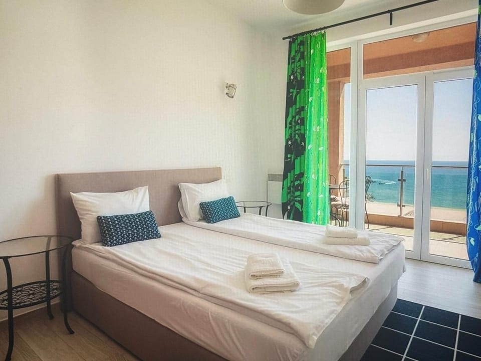 The Pearl by the Sea Apartment in Eforie Nord