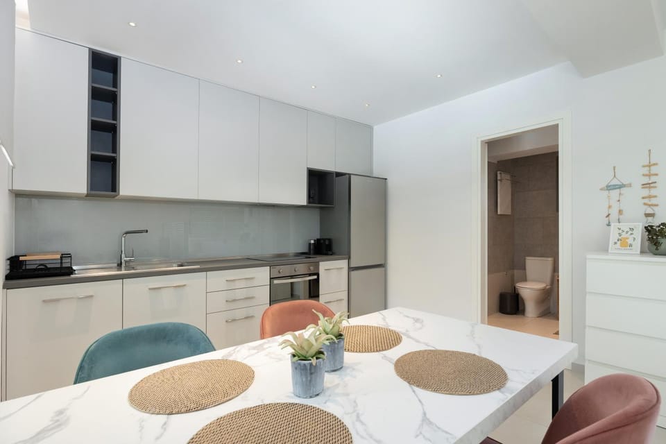 Aura living studio Apartment in Heraklion