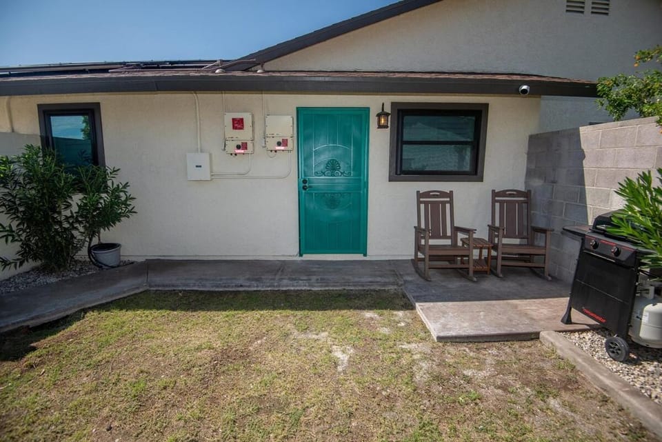 Cozy 1-Bedroom Getaway with All the Essentials House in Yuma