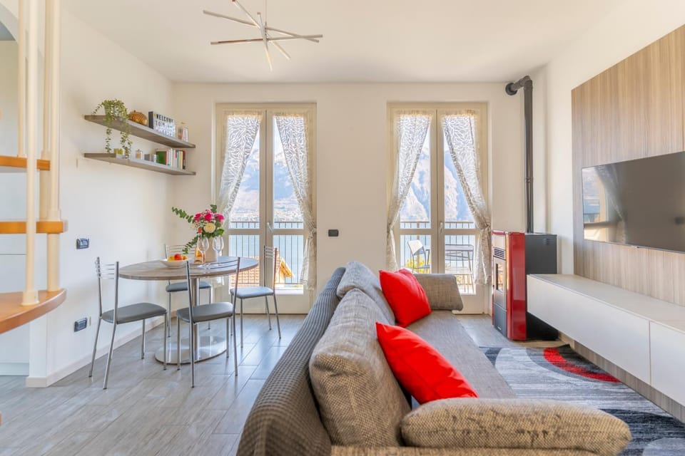 TV and multimedia, Dining area