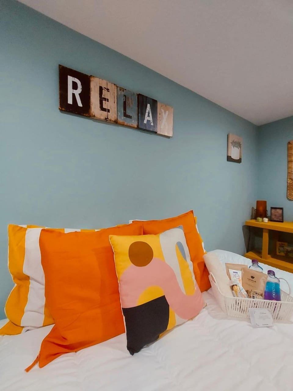 Porto Essential Studio Bed and Breakfast in Porto
