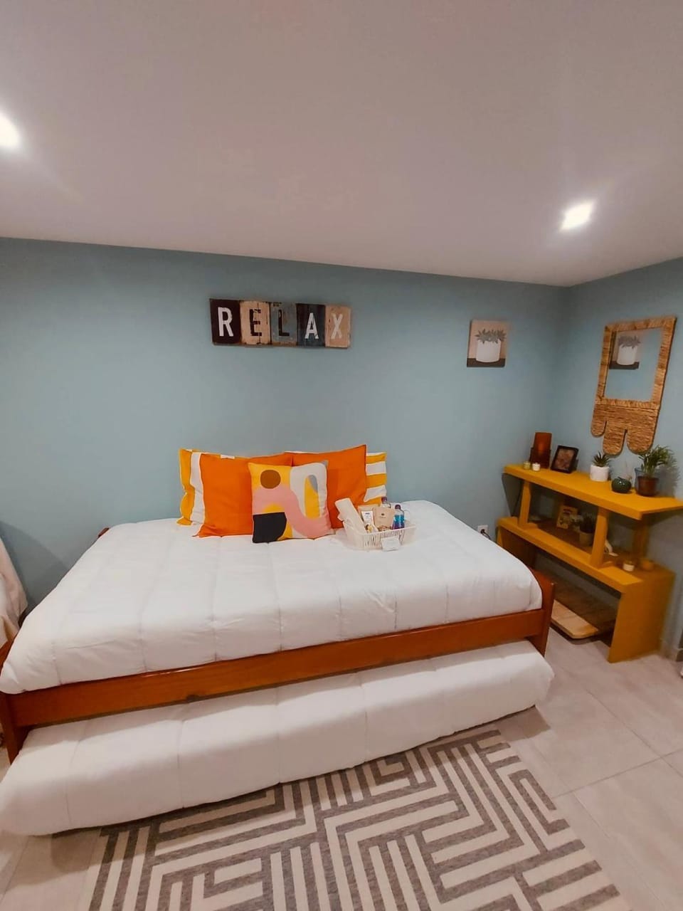 Porto Essential Studio Bed and Breakfast in Porto