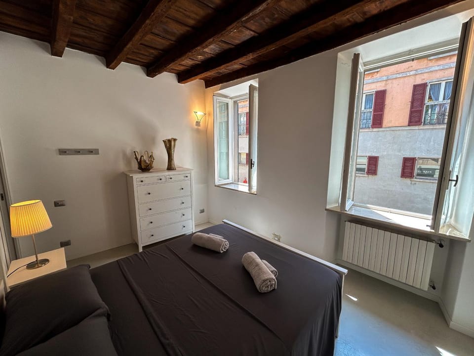 Bed, Photo of the whole room, Bedroom, towels