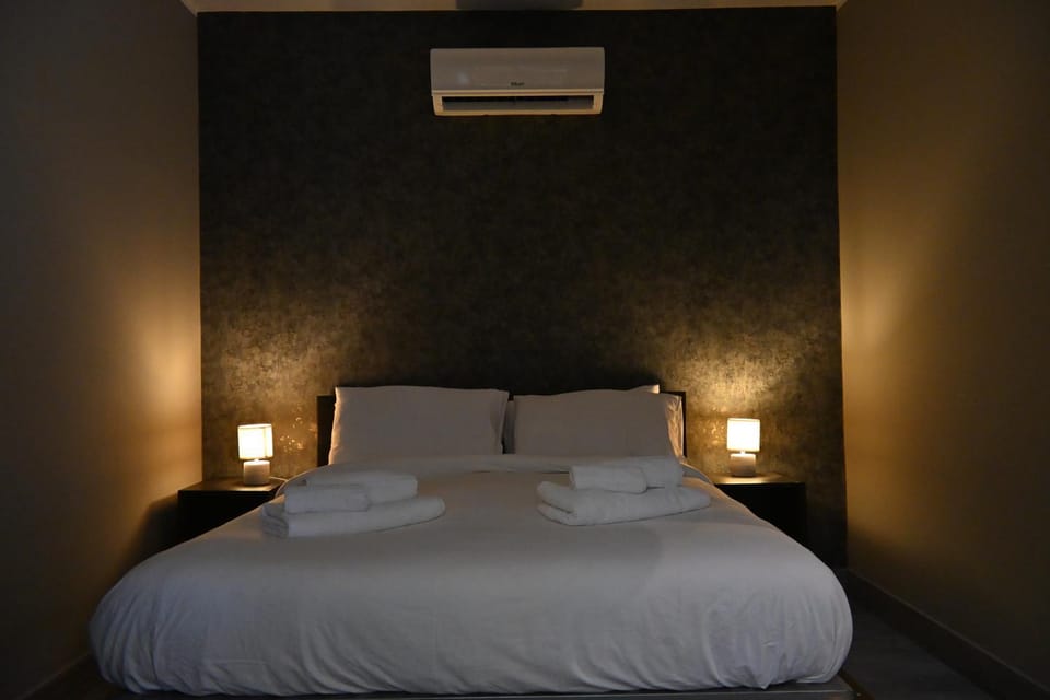Bedroom, Family, heating
