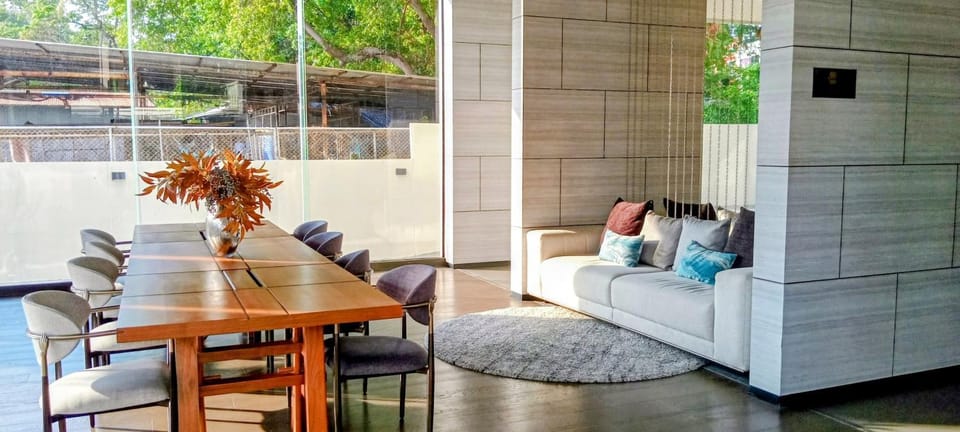 Living room, Seating area, Dining area