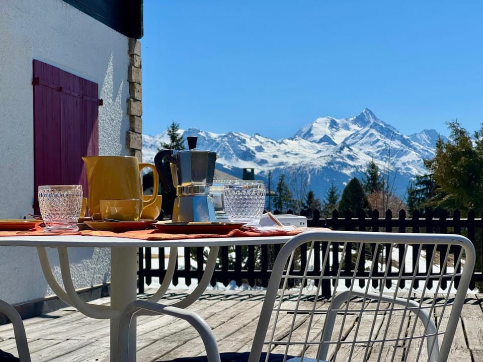 Chalet Le Nid D'argent - Dans la nature Chalet in Crans-Montana