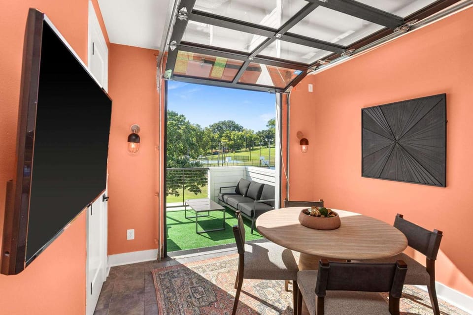 Prime Spot Minutes to 12 South Gulch & Broadway House in Nashville