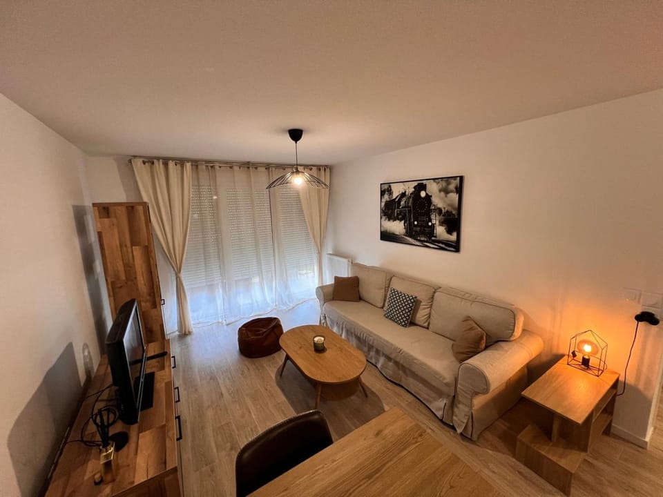 T2 Cosy avec Terrasse & 2 parkings privés Apartment in Nouvelle-Aquitaine
