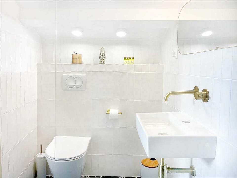 Toilet, Bathroom