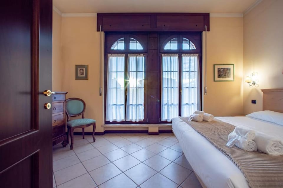 Villa Mainard, Rigoletto Historic Villa Apartment in Verona
