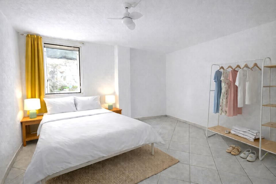 View (from property/room), Bedroom, Quiet street view, locker