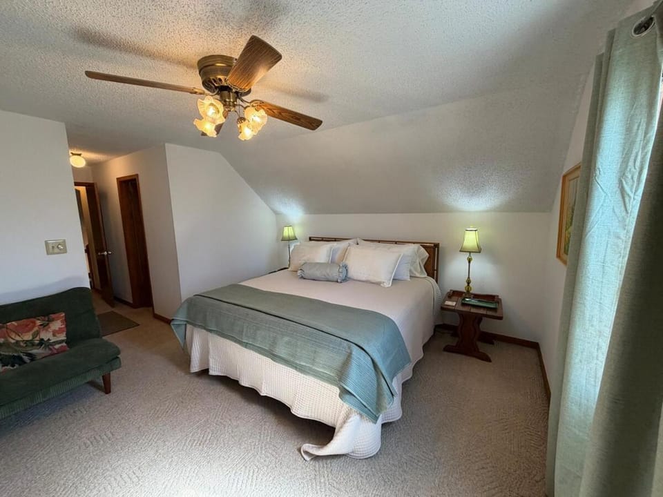 The Piney Woods Cabin Cabin in Nacogdoches