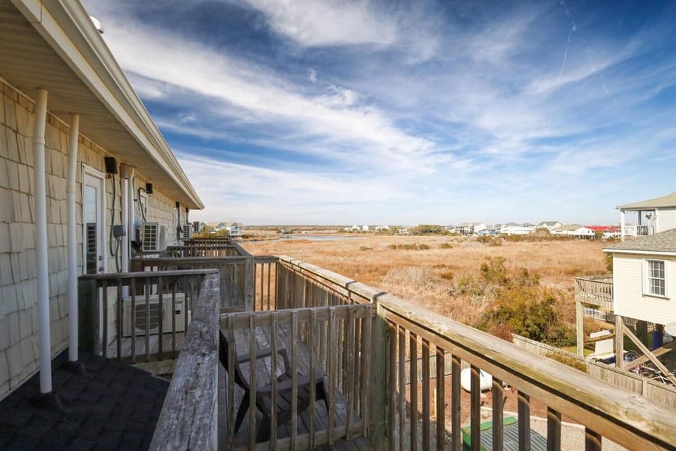 -Surf City- Lazy Wave Lodge Motel-Pet Friendly Apartment in Surf City