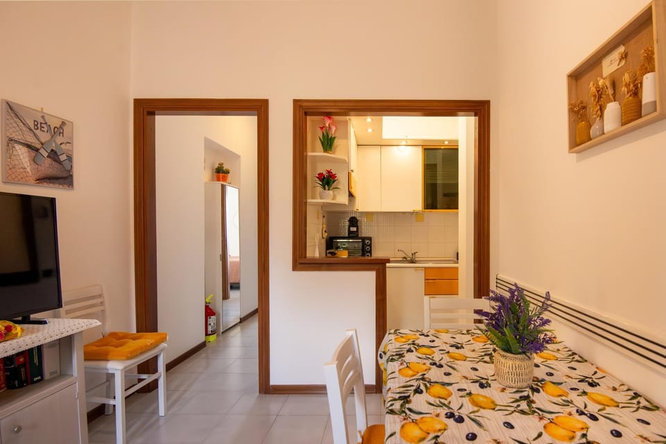 TV and multimedia, Dining area, kitchen
