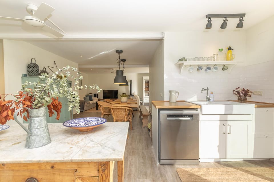 Ideal Familias, Piscina, Barbacoa y Relax House in Maresme