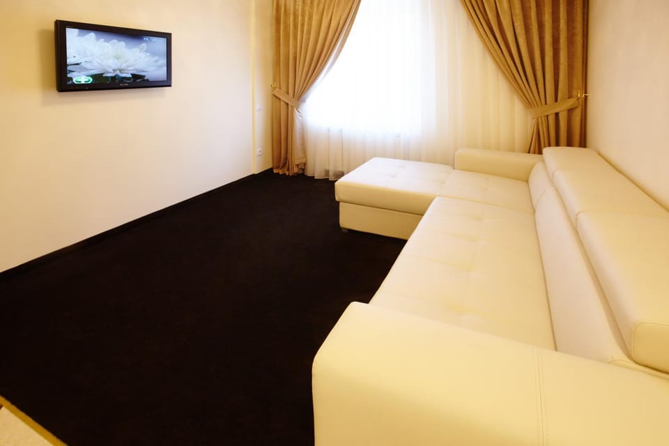 Living room, Decorative detail, Seating area