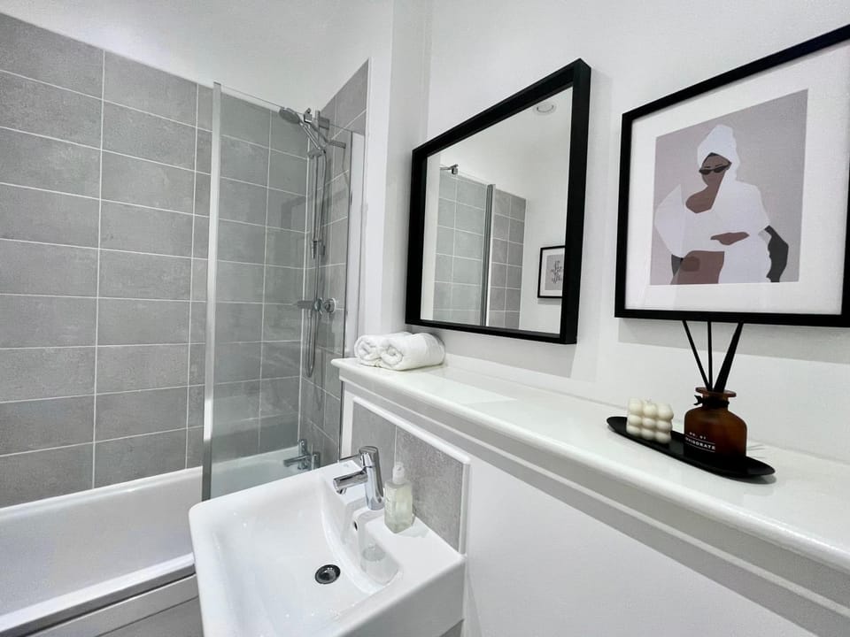 WHITE LOFT - Modern flat close to the City Centre Apartment in Edinburgh