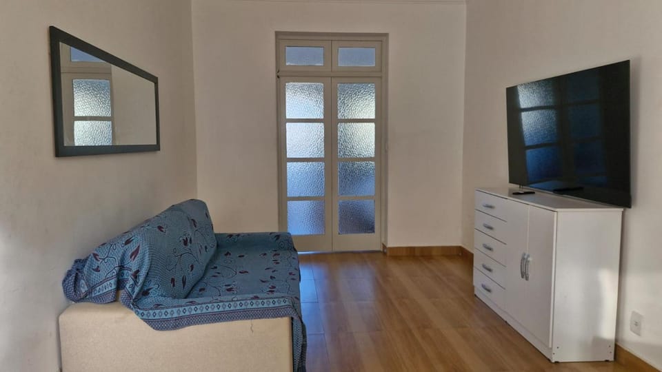Communal lounge/ TV room, Living room, Seating area