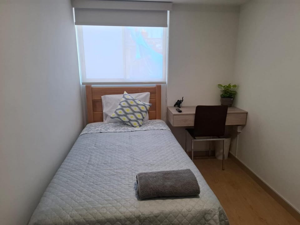 Acogedora y bonita habitación a 15 minutos del aeropuerto Vacation rental in Lima