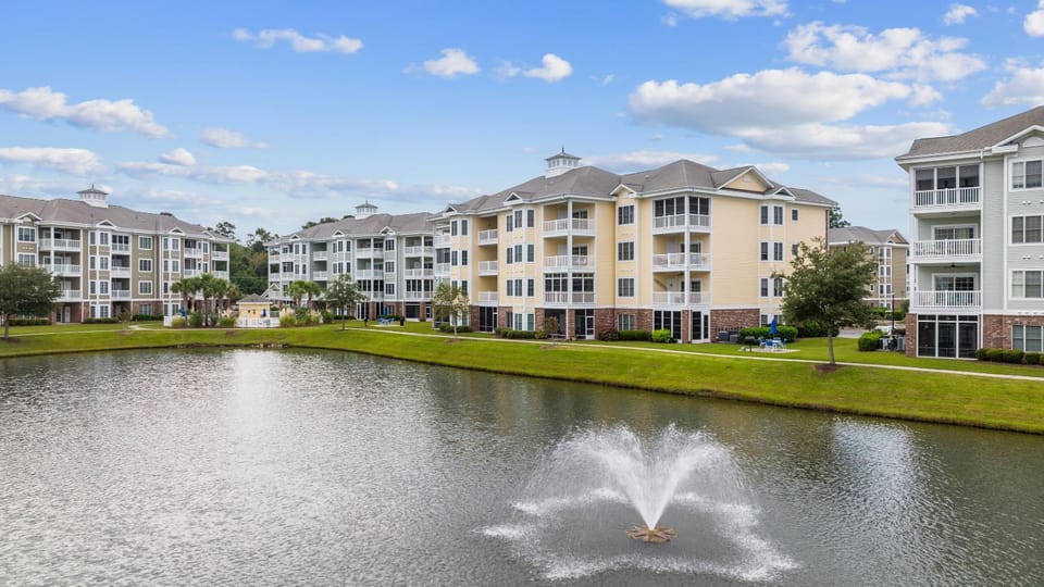 3BR 2 King Beds Pond View Sleeps 6 Apartment in Myrtle Beach