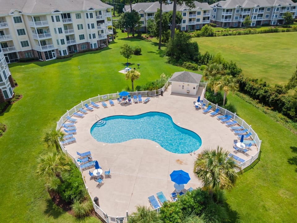 3BR 2 King Beds Pond View Sleeps 6 Apartment in Myrtle Beach