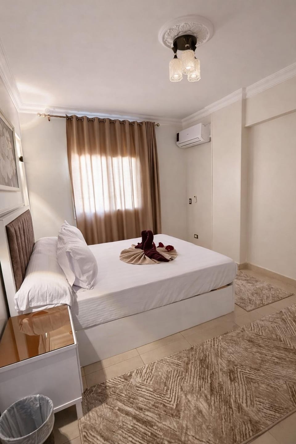 Bed, Photo of the whole room, Bedroom, fireplace, towels, air conditioner