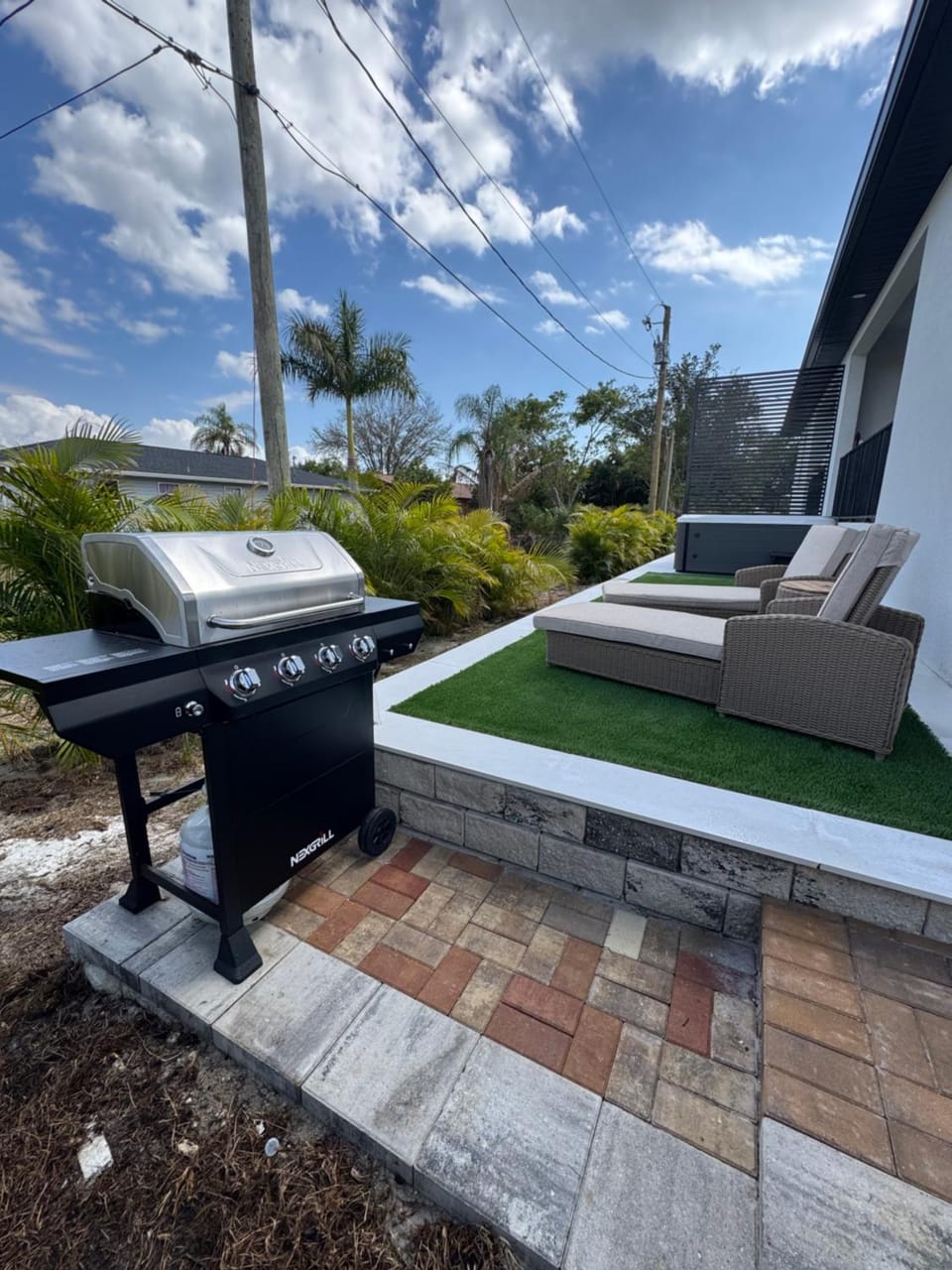 Sanibel Breeze 15335 House in Harlem Heights