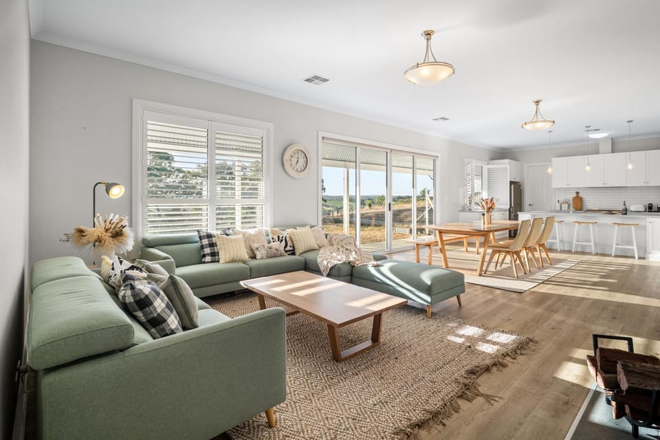 Living room, fireplace