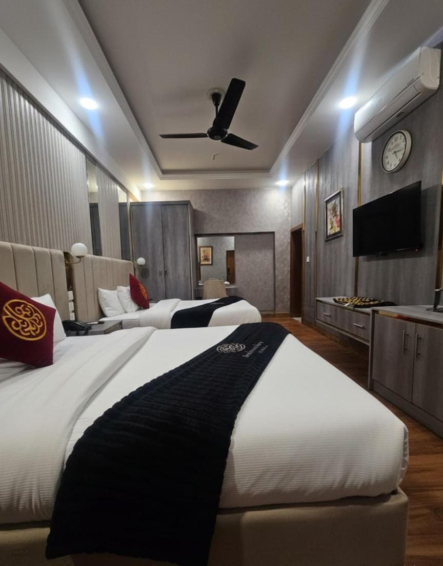 Luxurious Living Apartment Bed and Breakfast in Islamabad Capital Territory