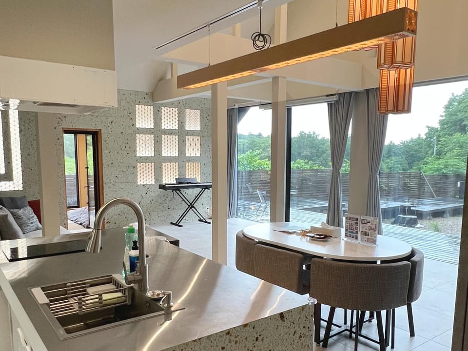 Kitchen or kitchenette, kitchen