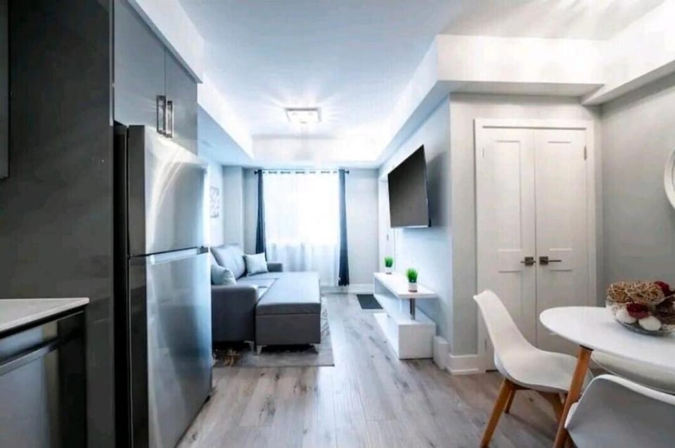 Cozy condo reminds you of home Apartment in Niagara Falls