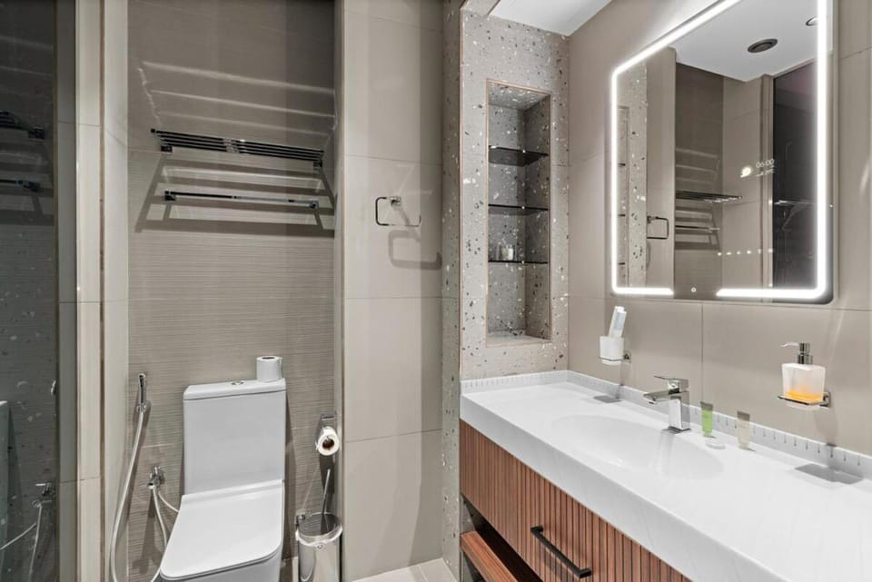 Modern 1BR at MBL Royal with lake view Near Metro Apartment in Dubai