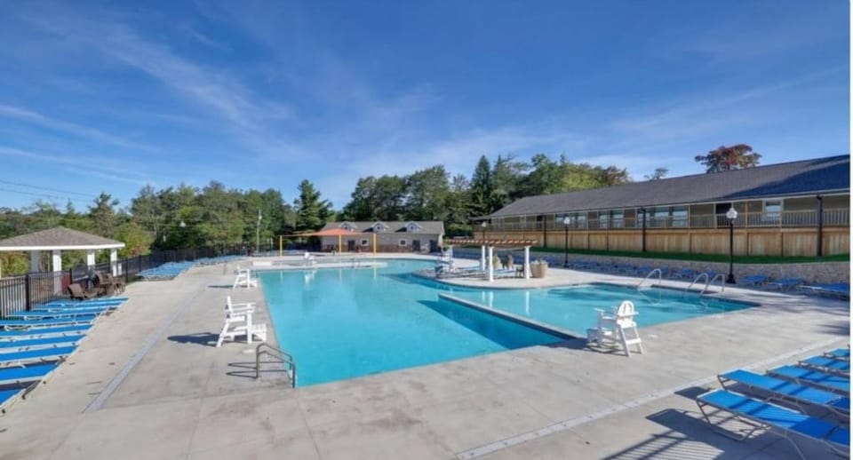 5BR Villa Rose Near Tobyhanna State Park villa Villa in Coolbaugh Township