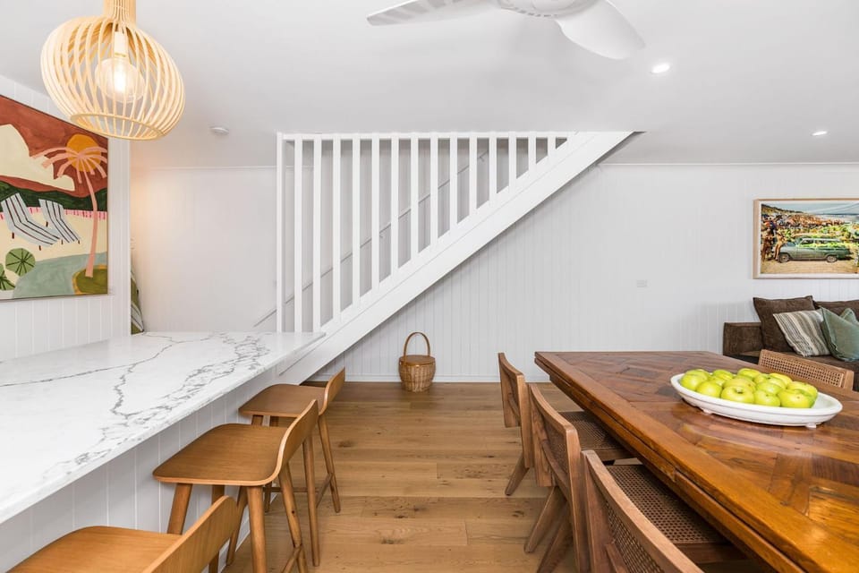 James Cook 2 House in Byron Bay